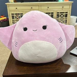 16” Aziza the stingray Squishmallow